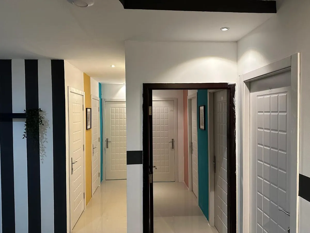 בית אירוח דובאי Traveller Partition Room In Al Barsha 1 Near Metro
